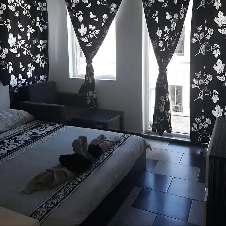 Black&white Apartment